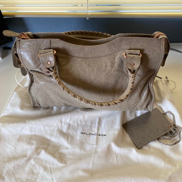Balenciaga City Bag in Grey - Picture 2 of 7
